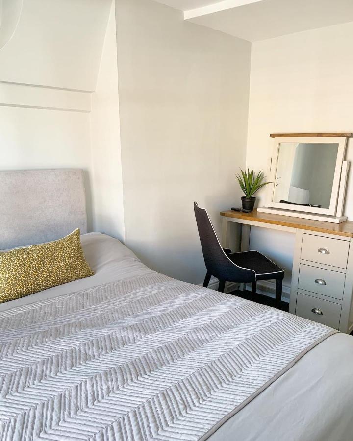 The Traveller'S B&B 劳斯 外观 照片